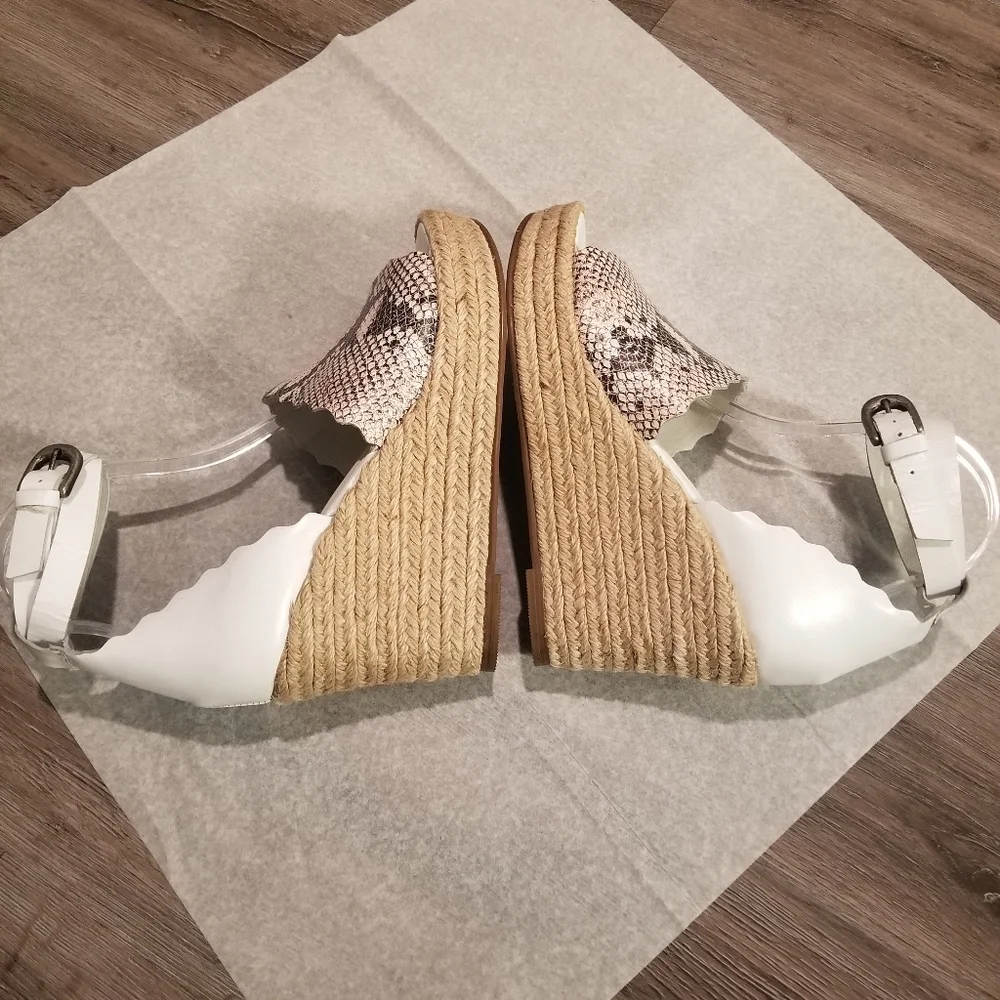 Anthropologie Matisse Roma White Leather Snakeskin Embossed Wedge Sandals Size 9